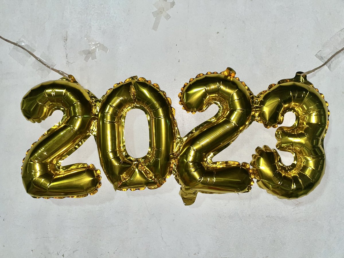 runersantos_'s tweet photo. Welcoming 2023 with strong mindset and happy heart.  

#HappyNewYear 🎉 https://t.co/xfMx9XIZ1Z