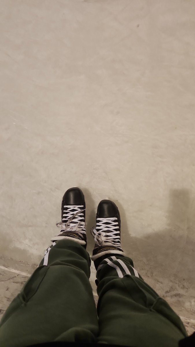 zaqzy4's tweet photo. ⛸️ https://t.co/cJhnyD8ta9