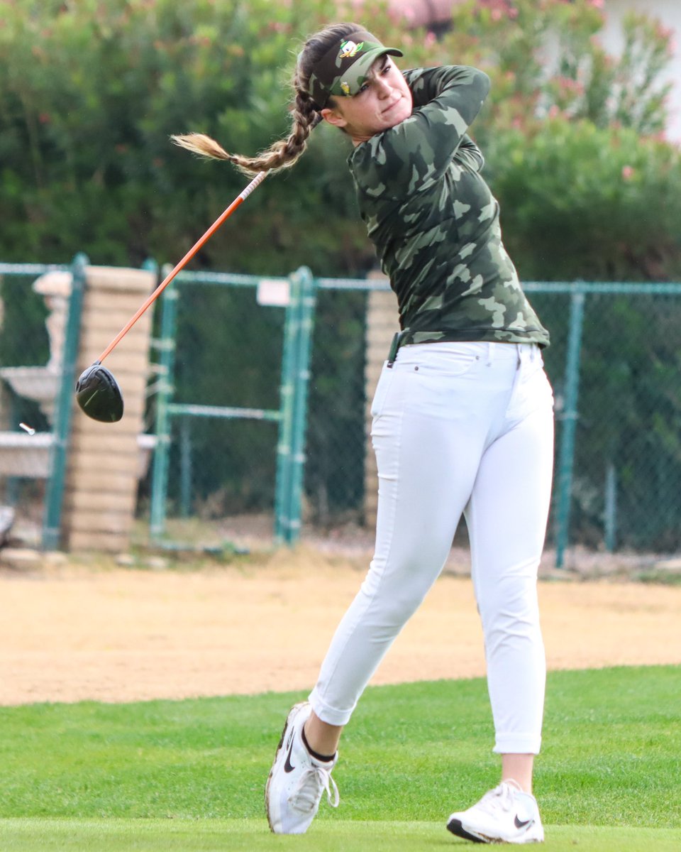 Strong finish to 2022 for <a href="/briiichacon/">briana chacon</a>!

8-under par (65-68-69) to place fourth at the Patriot All-America, just one shot back of first 👏

#GoDucks