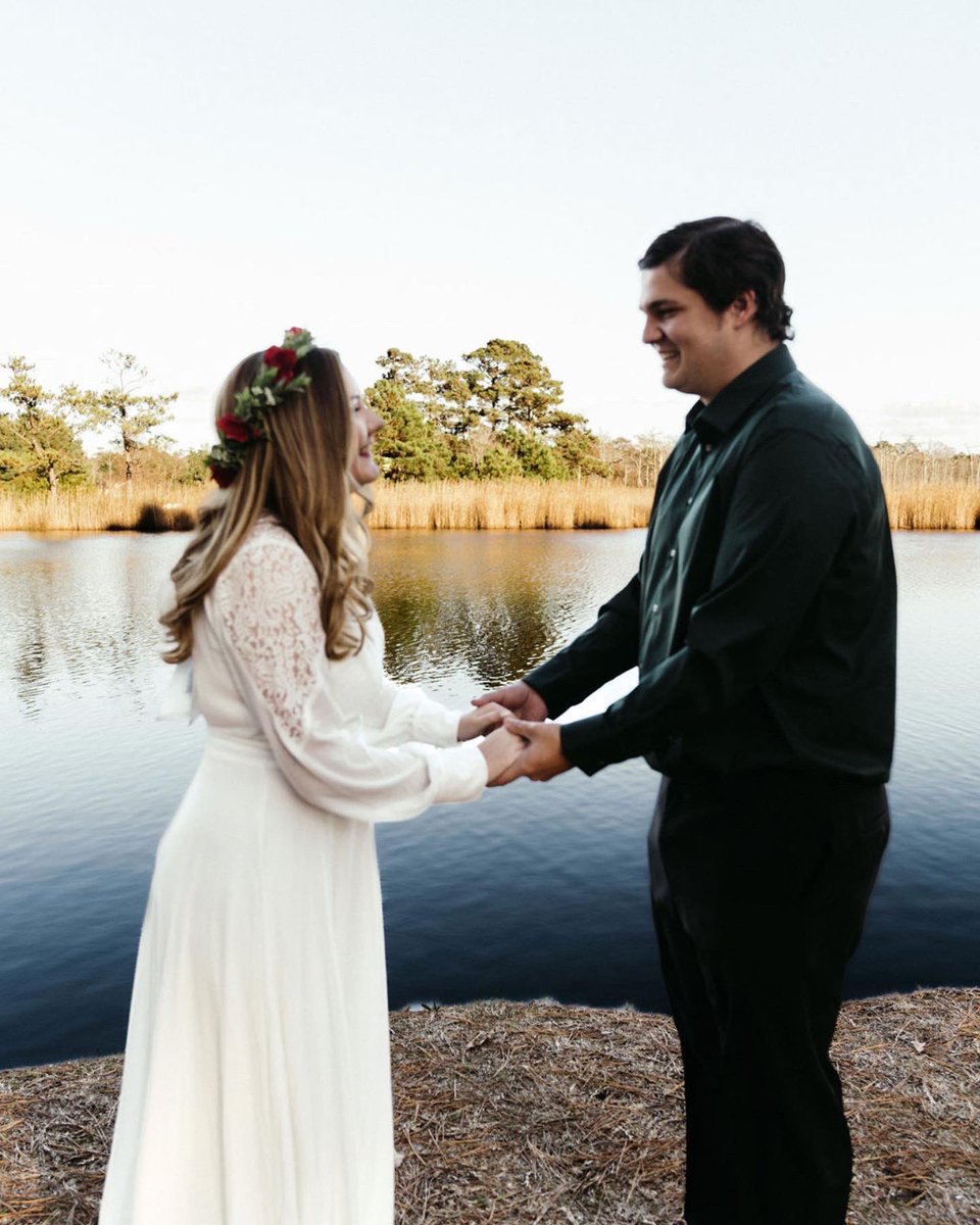 I’ve been so incredibly blessed this past year, and I’m overjoyed to have married my heaven-sent partner before it ended 💛