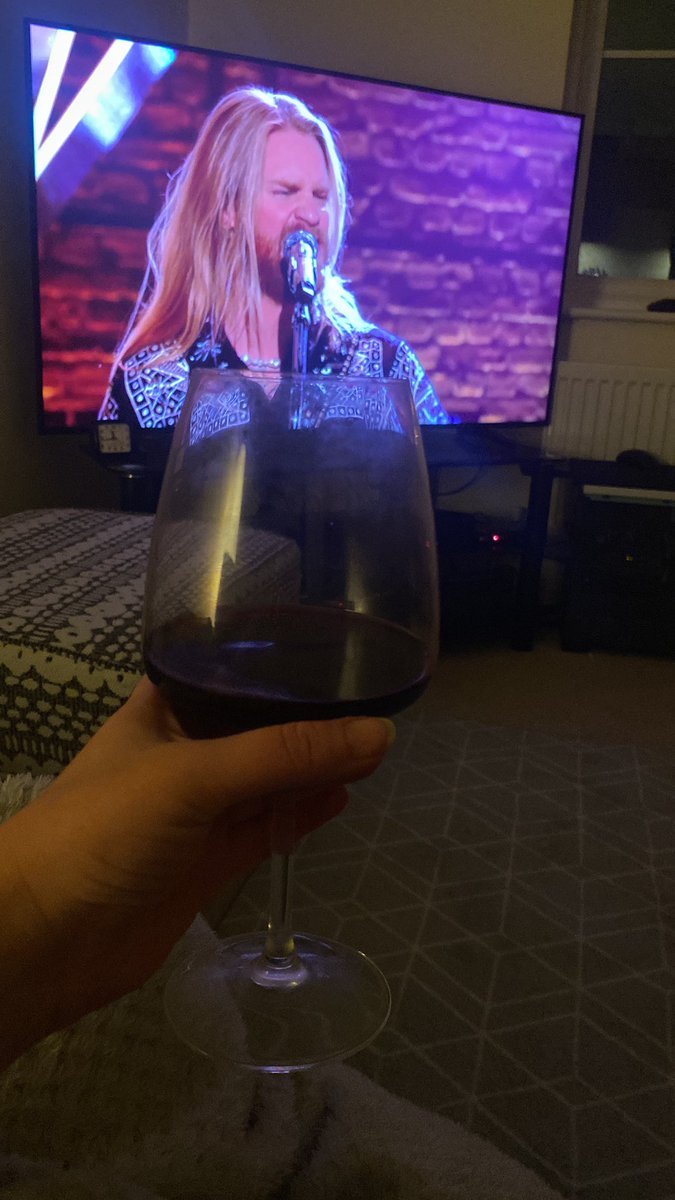 Katrina_Price's tweet photo. @SamRyderMusic Brilliant show! Happy New Year 🥳 https://t.co/kiiGwC8Jdp