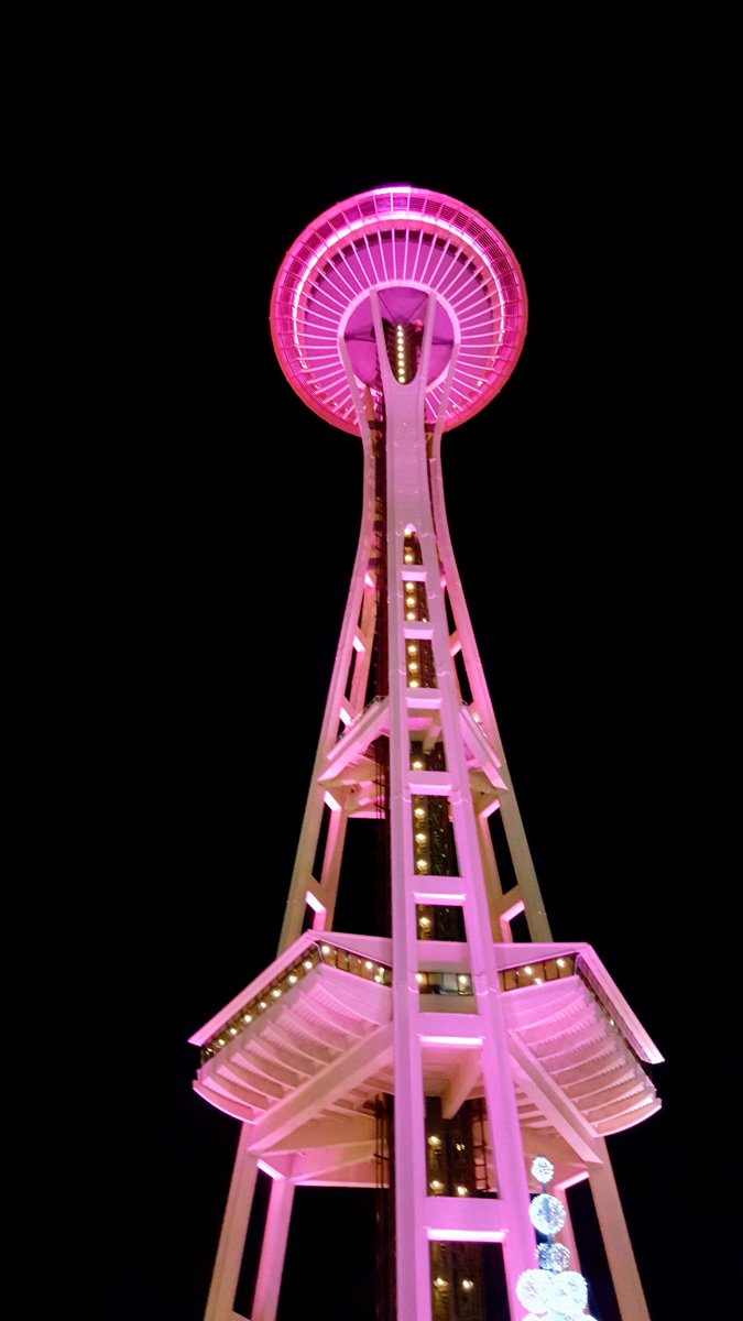 Happy New Year's to you! May 2023 bring you peace, health and happiness 🎉 #TMobileNYE @space_needle