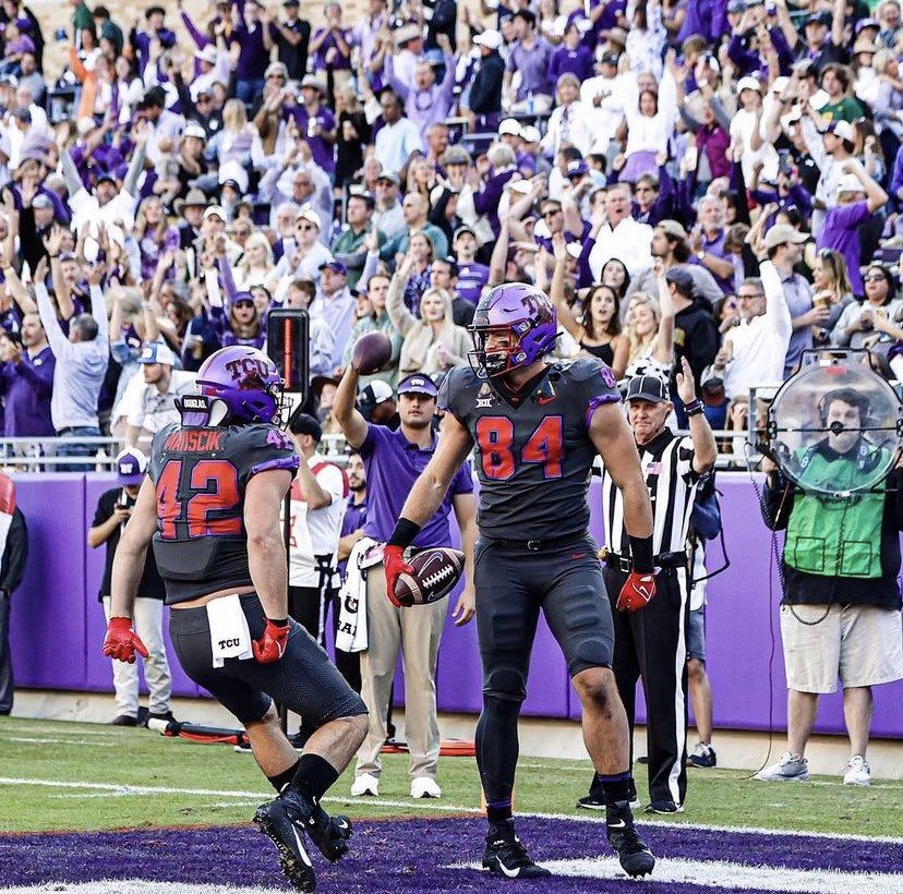 WDIndians's tweet photo. Shades of the 2018 West Denison Championship Run??? Congratulations to Indians Alum Dominic DiNunzio and TCU for punching their ticket to the CFB National Championship!! #RollTribe #GoFrogs https://t.co/ppz08RsXfR