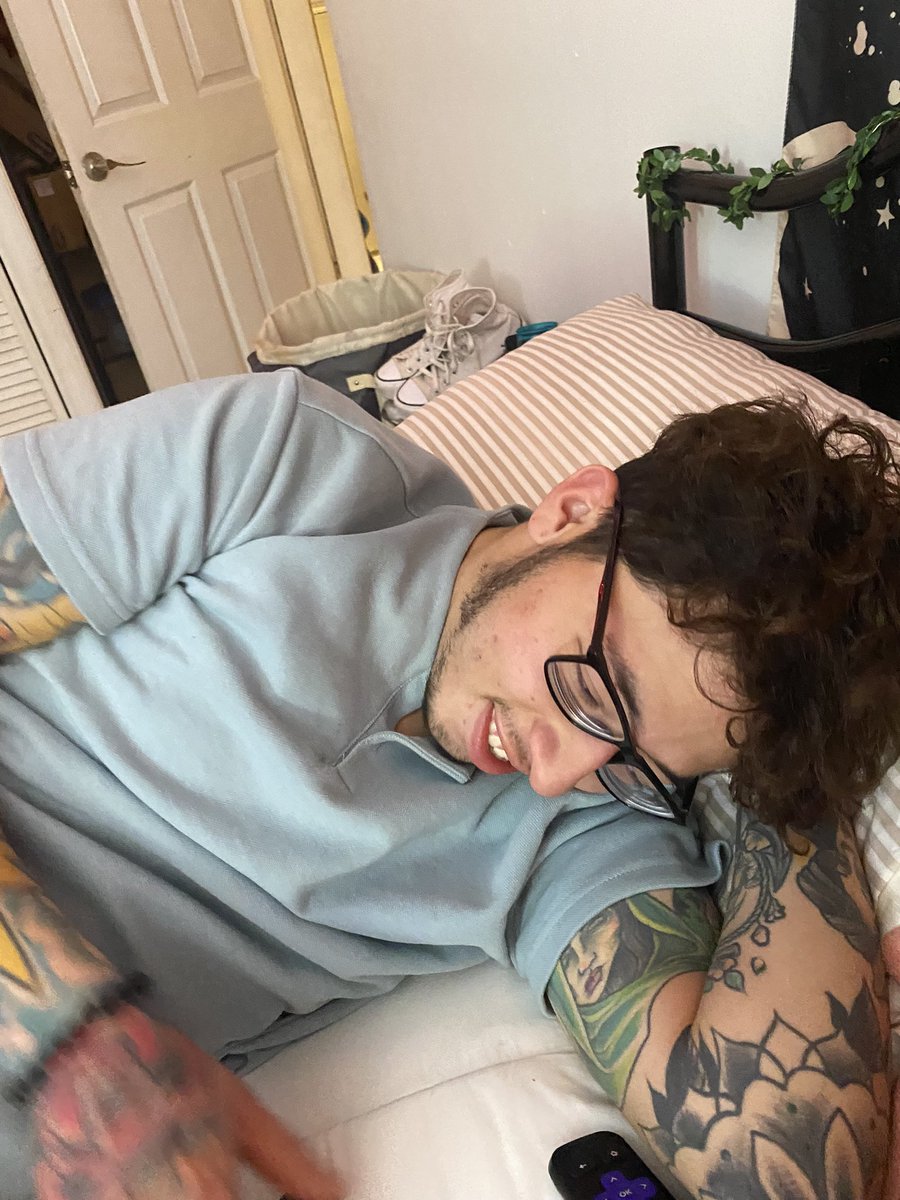 fleceeee's tweet photo. el hombre de mi vida 🤍✨ https://t.co/NqgFlyy3qq