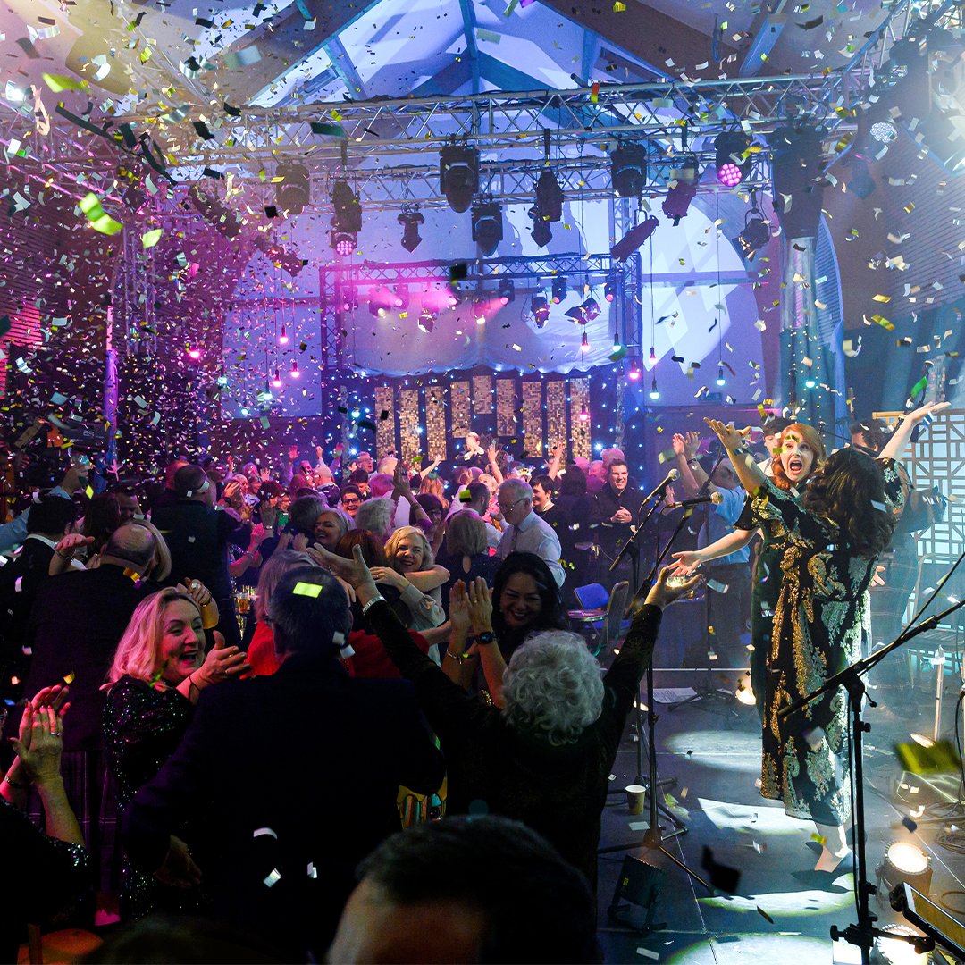 bbcalba's tweet photo. Abair cèilidh cuide ri @RuairidhGray @hannahrarity @deirdregmusic @breabach @ingridhendo! Tha sinn an dòchas gun do chòrd e cho math ribh ’s a chòrd e rinne! 
What a great ceilidh from all the #ALBAcèilidh acts! We hope you enjoyed it as much as we did!
https://t.co/Mn8TUVuynh https://t.co/z4GAEXwL7l