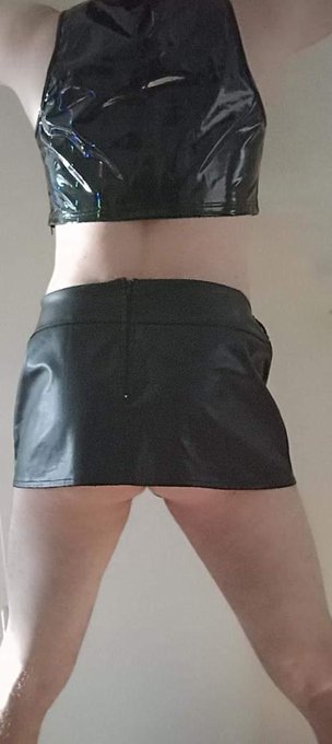 Anybody want a turn with this leather slut https://t.co/ryGtWhEHk1<a href="/tag/xhamster"class="tags"><span>#xhamster</span></a>