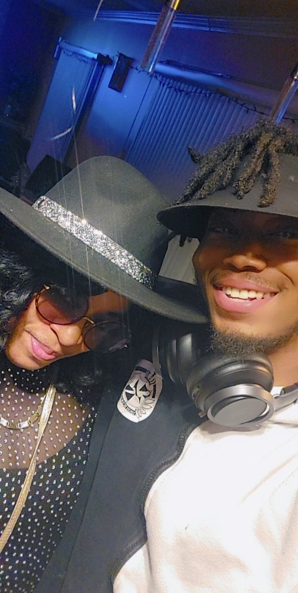 😅Rango Dio' Tango😏 🅡︎🅐︎🅝︎🅖︎ 🅣︎🅢︎🅤︎🅝︎🅖︎ tweet media