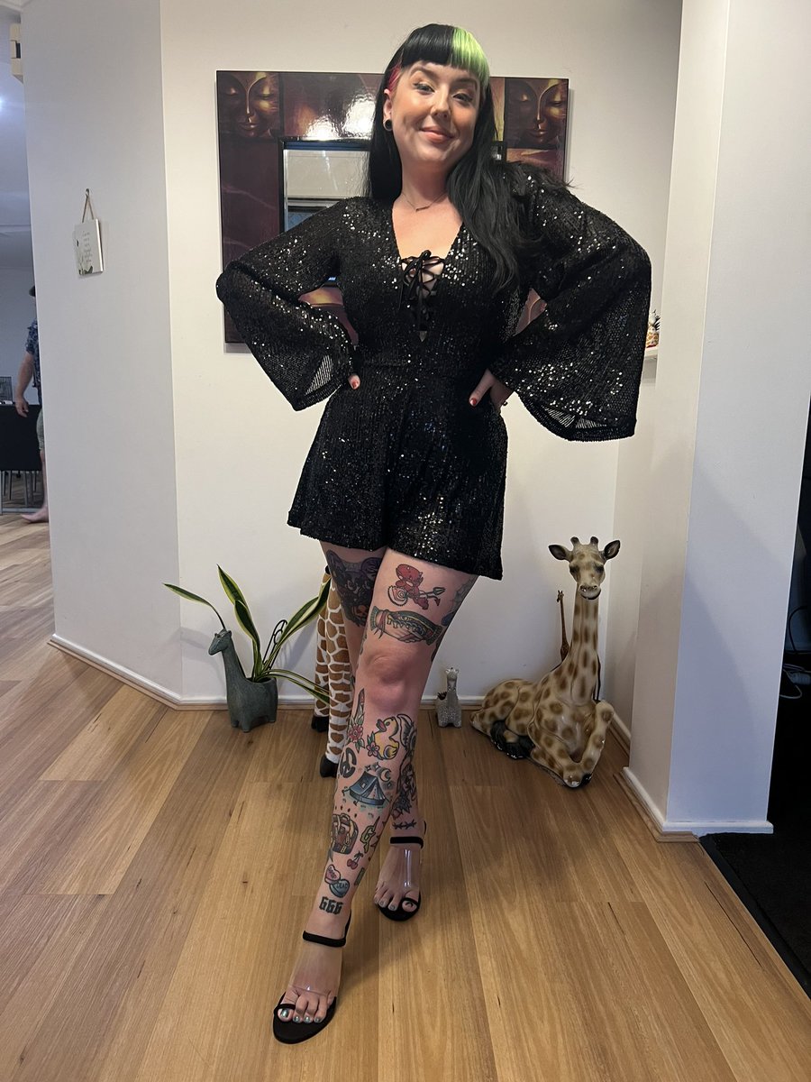 Blossy Blue on Twitter "Happy New Year y’all! 🎉🖤 BlackMilkTweets"