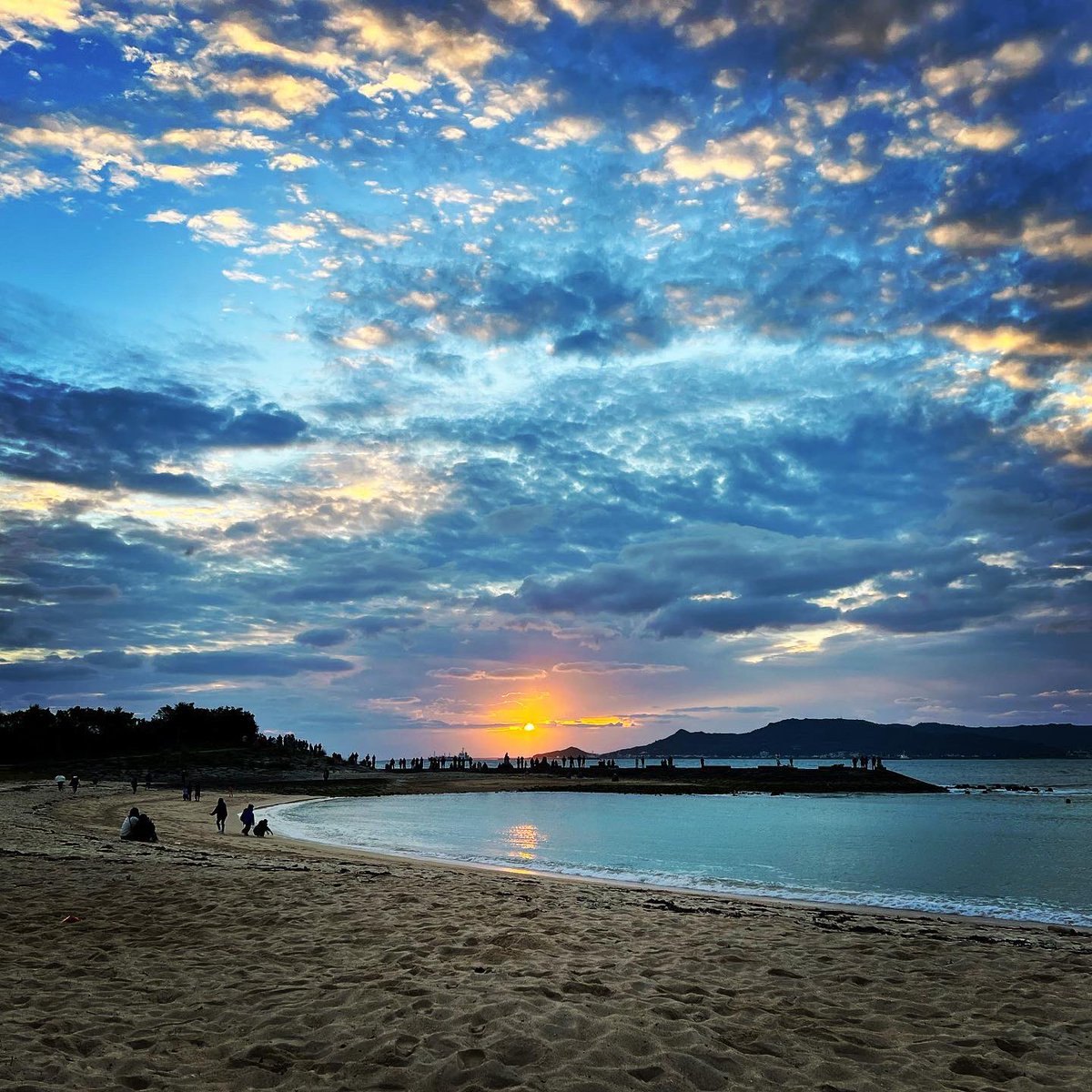 Oshinako's tweet image. Pray for peace.

#okinawa #ryukyu #demilitarization 
#selfdetermination #indigenousrights