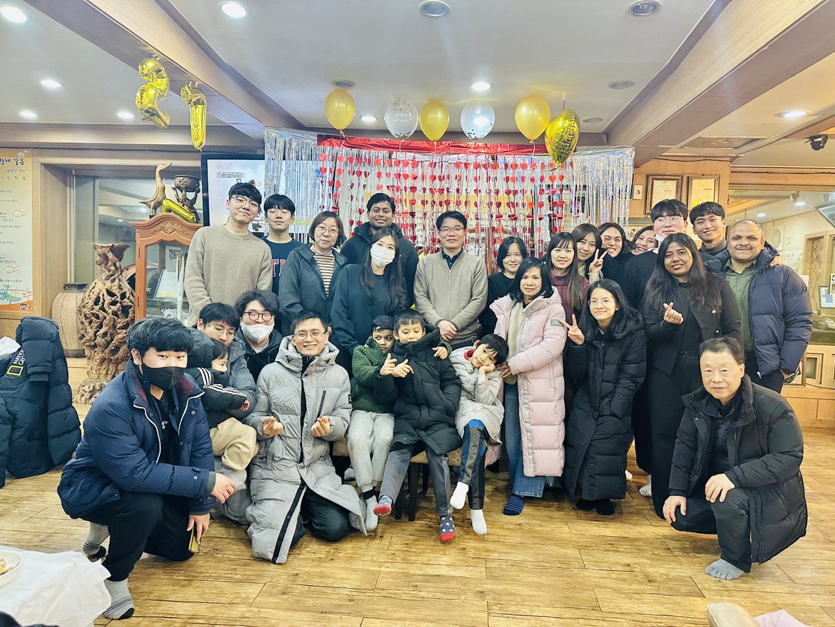 Year end lab dinner <a href="/Jae_Yean/">김재연 Jae-Yean Kim</a> <a href="/rahultnau/">Rahul M Shelake</a> <a href="/Tien_V_Vu/">Tien V. Vu</a> <a href="/MinhHuyVu/">Vu Huy Minh</a>