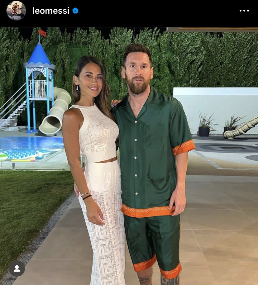 EnriqueViale's tweet photo. Si no sos campeón del mundo no podés opinar de la ropa de Messi https://t.co/5Jpiu75zDP