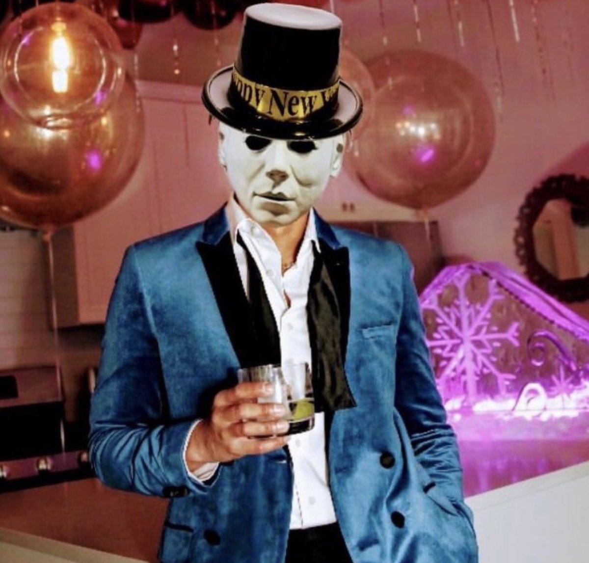 HalloweenVerse On Twitter When It s NewYearsEve But You re Ready For halloweenverse-on-twitter-when-it-s-newyearseve-but-you-re-ready-for