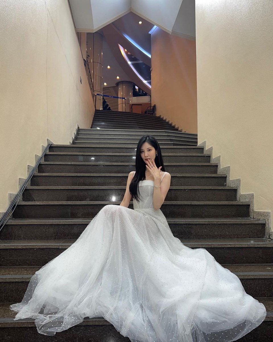 seojuhyunstagrm's tweet photo. [INSTAGRAM POST] seojuhyun_s:
참 많은 분들 덕분에 행복하고 감사한 2022년의 마지막을 보내고 새해를 맞이하게 되었습니다. 드라마 징크스의 연인을 사랑해주신 모든 시청자 여러분께 진심으로 감사드립니다. 언제나 옆에서 가장 큰 힘이 되어준 든든한 우리편 온사공벤져스 정요원장님, https://t.co/Qg3sgWotZW