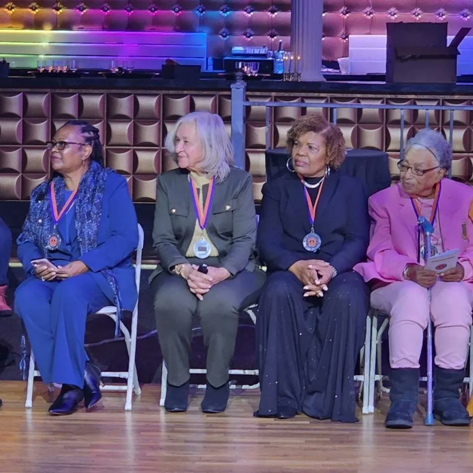 EpsilonPiOmega's tweet photo. Congratulations to our very own Juilette Hansen, Beverly Edge, and Jeanine Owens! They were a few of the elders honored in the holiday production of “The Neuetkraker Suite". We also had many members of our illustrious Sorority parcipate in ESOTA's rendition of the Nutcraker. https://t.co/RdJajRIGjZ