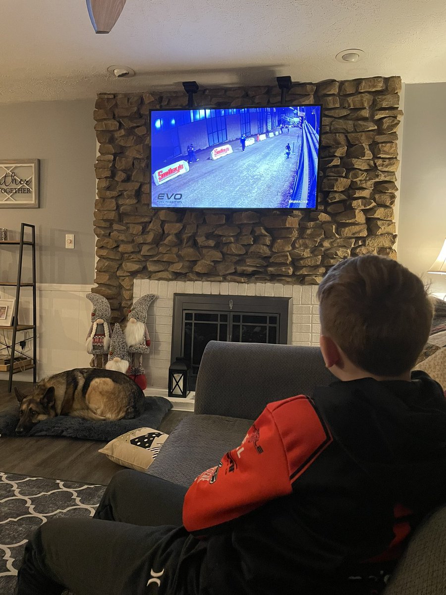 #tweetyourfloseat <a href="/TulsaShootout/">Tulsa Shootout</a> <a href="/clintonboyles98/">Clinton Boyles</a>  Cruz cheering on his buddies; but wishing we were there racing with them, too.