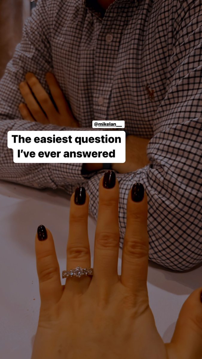 katienolangifs's tweet photo. Looks like @ItsMeChristinaE got engaged tonight! Congratulations! https://t.co/3zRkvCWVlO