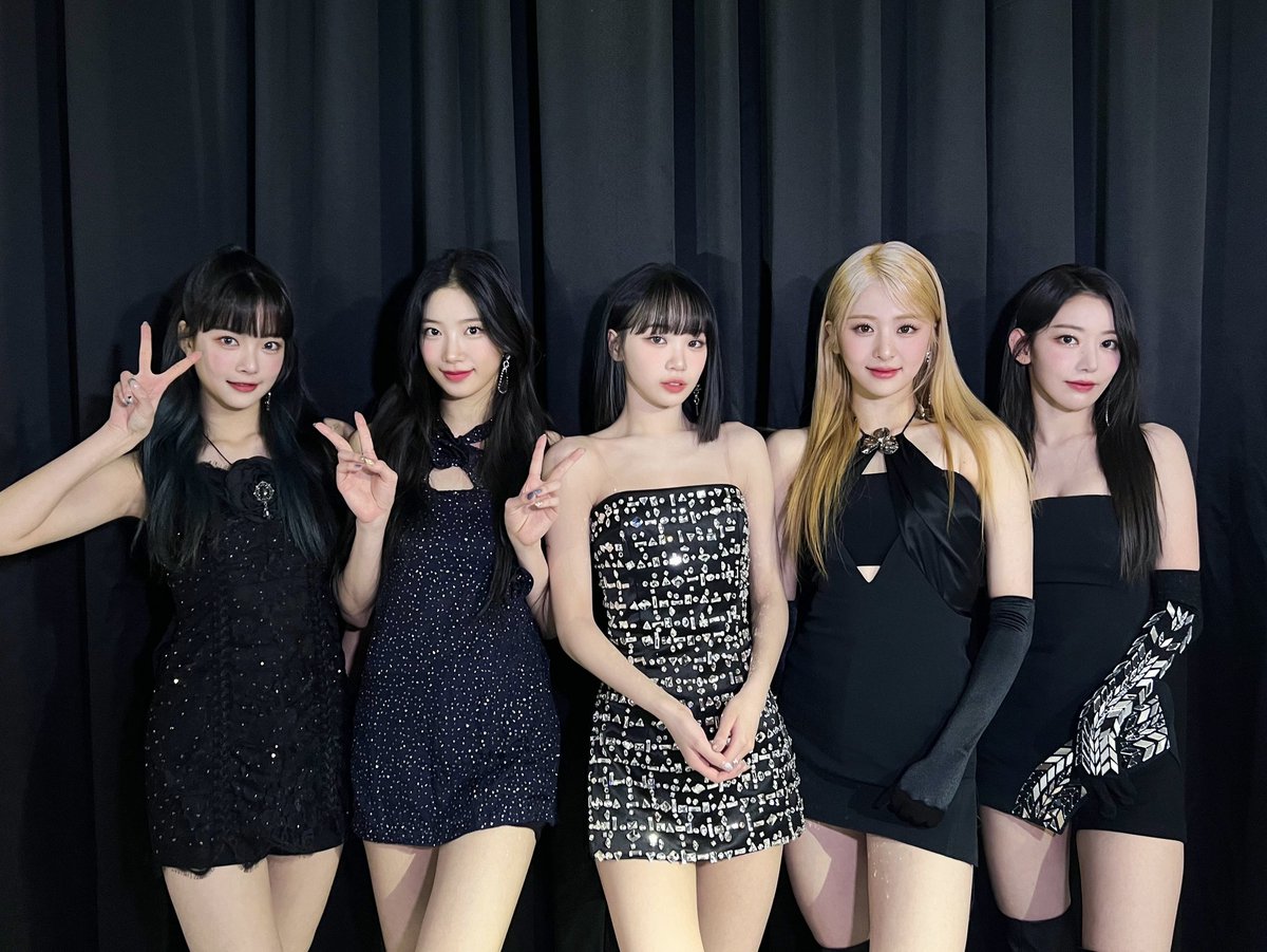 LesserafimNotic's tweet image. FELIZ AÑO NUEVO 🥳👏

#LE_SSERAFIM
 #르세라핌 @le_sserafim