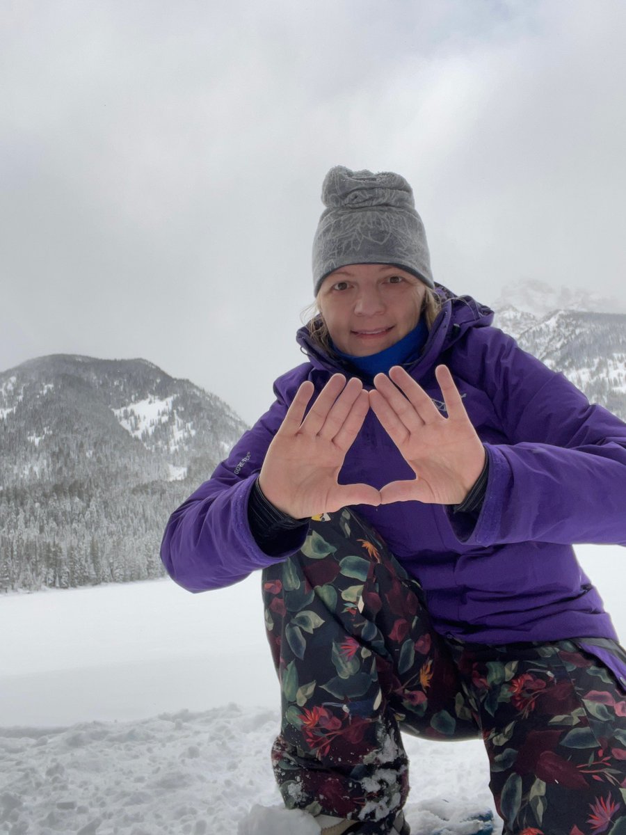 winikin's tweet image. Spent the last day of #MPC2022 snowshoeing in the misty mountains. It’s been a year full of challenges, growth and adventures.🏔️ Looking forward to #MPC2023 and my fourth year peaking! 💪 THANK YOU! 🙏 @MyPeakChallenge @SamHeughan @naturepeakers @SoberPeakers