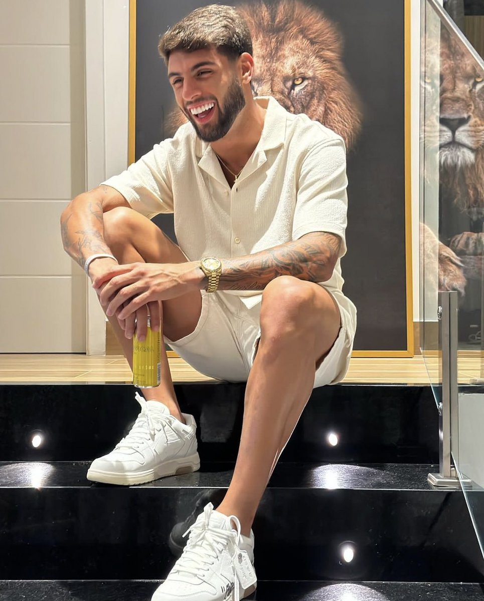 um Feliz 2023 pra gente 🖤