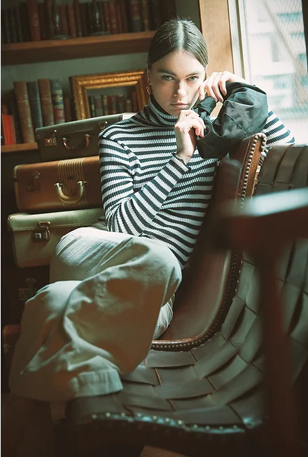 HELOYSEofficial's tweet photo. - croissant shantung mini bag -

 ファッション誌掲載率ダントツNo１のクロワッサンミニ。

今季はHELOYSEの定番シャンタンを起用。

お茶ランチからパーティーシーンまで活躍してくれる小さな宝石のようなBAGです。

#heloyse #エロイーズ #sholderonlove #ハンドバッグ https://t.co/Tq9FCJET0q
