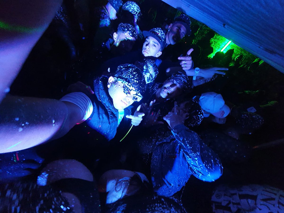 Q lindo es empezar el año con esta banda❤️