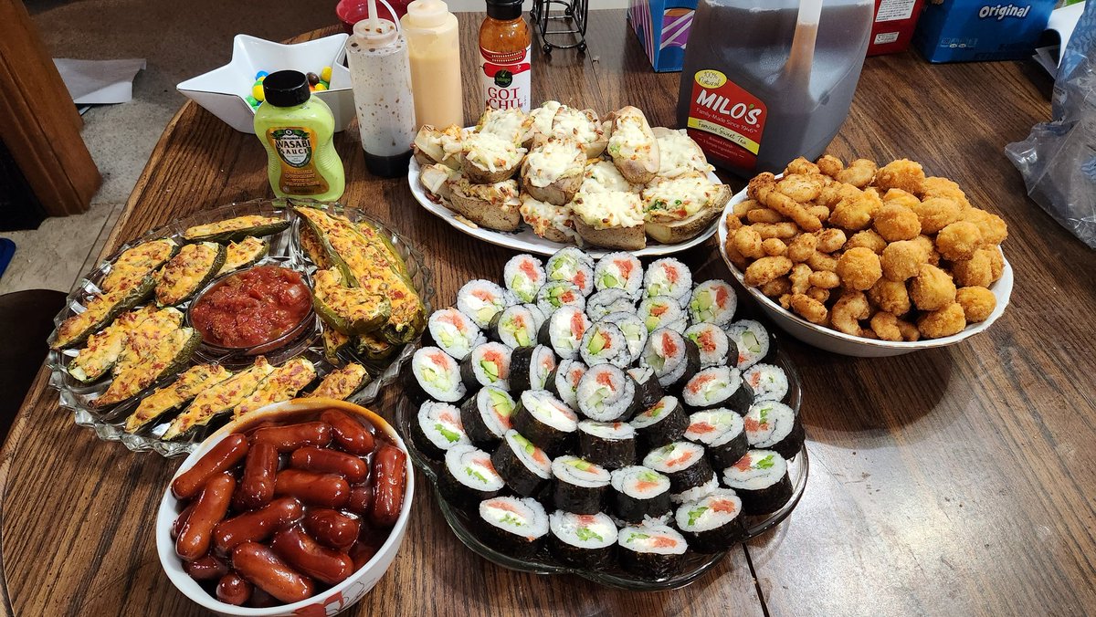 twitchmaster's tweet photo. Snacks for the rest of the year https://t.co/L5micn80RN