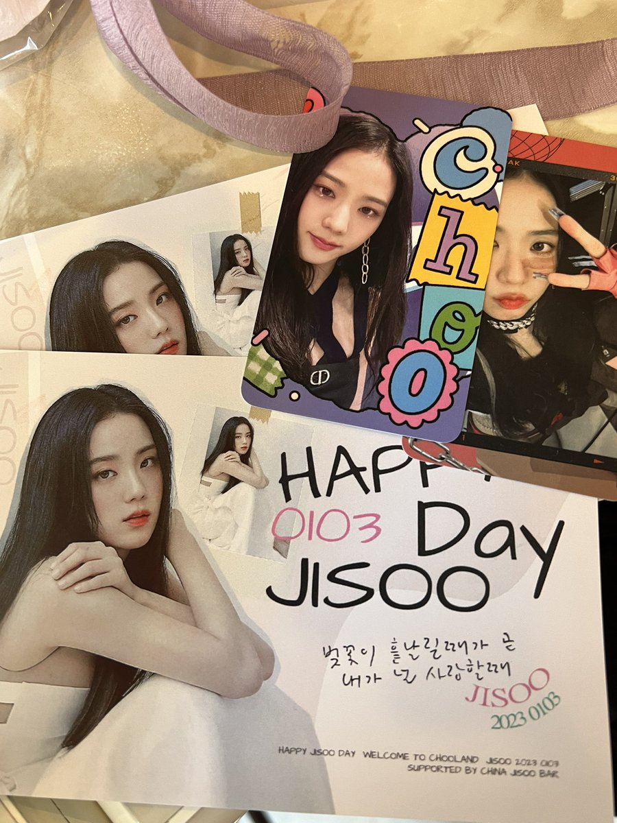 chururub3's tweet photo. 꽃 받앗어요 💜💐 가게도 지순니로 가득함…  @KimjisoofcChina https://t.co/dLEw6tMqIF