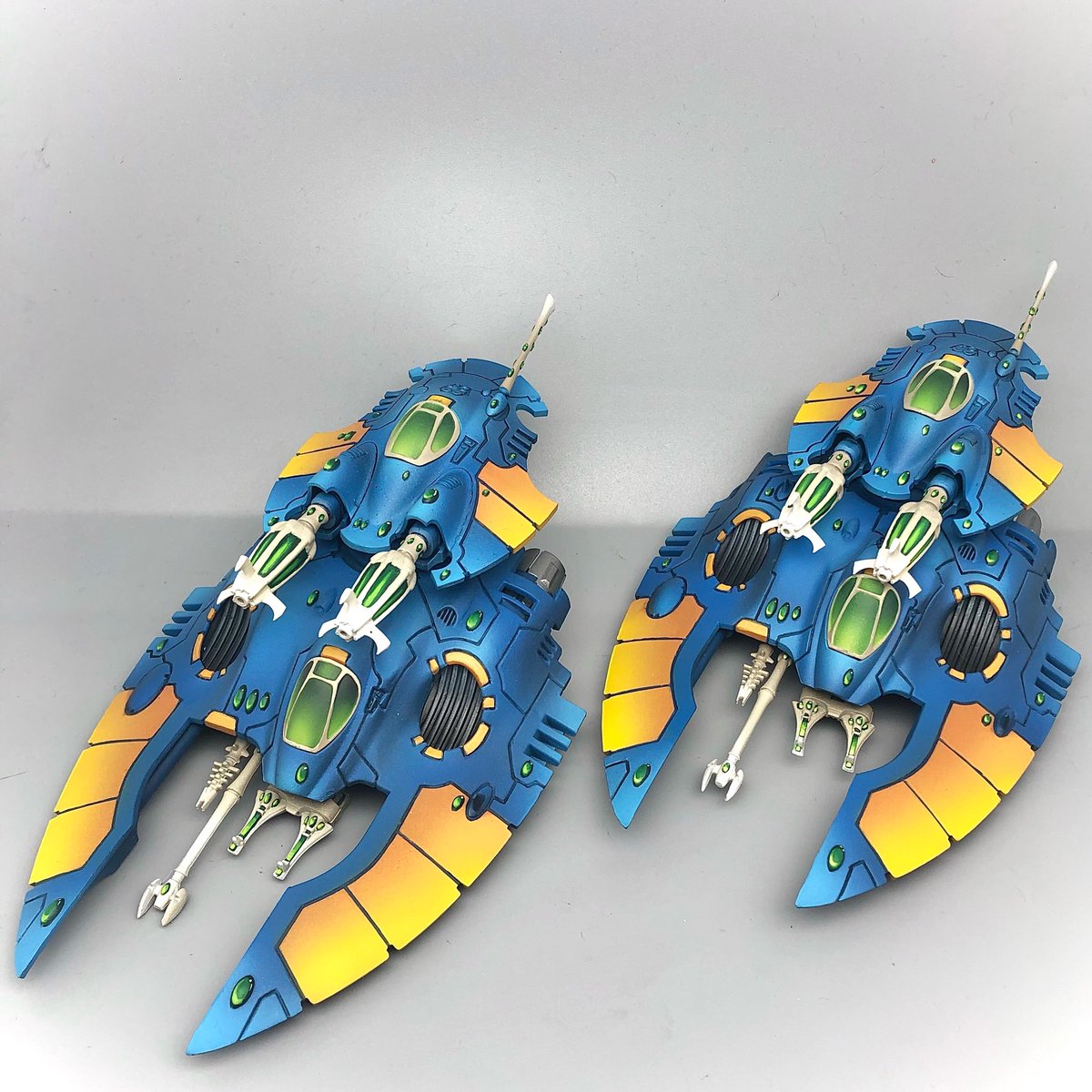 ZamPainting's tweet photo. So I turned out I actually had the turrets for these two 😅 Awesome kit, these vehicles just don’t get old 😲 I hope you’ll enjoy them too! #PaintingWarhammer #WarhammerCommunity #aeldaris #eldars #warhammer40k https://t.co/2qysYg3eqc