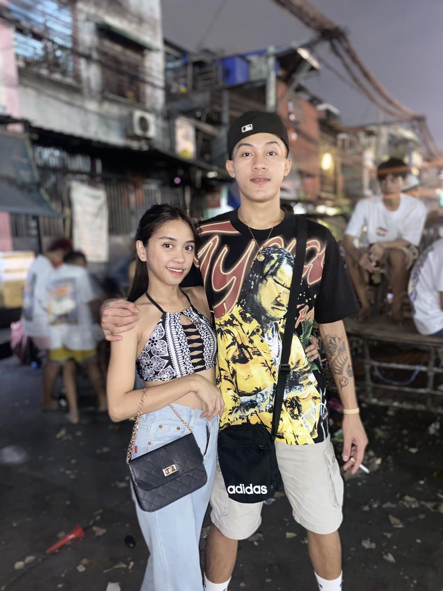 yads05's tweet photo. iloveyou since day 1🫶🏻🖤 https://t.co/wrOY4eyJrQ