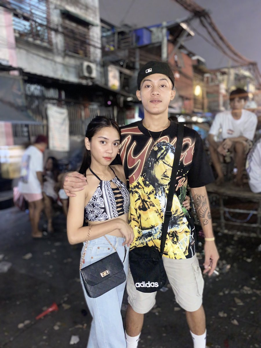 yads05's tweet photo. iloveyou since day 1🫶🏻🖤 https://t.co/wrOY4eyJrQ