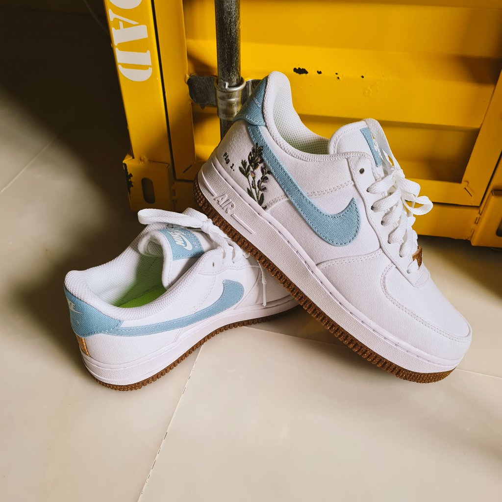 Esu_N_'s tweet photo. My first purchase of 2023 ☺️ 
Joonie indigo shoes 🪴

Happy 8% goods and services tax year! https://t.co/QVU1LvcqzW