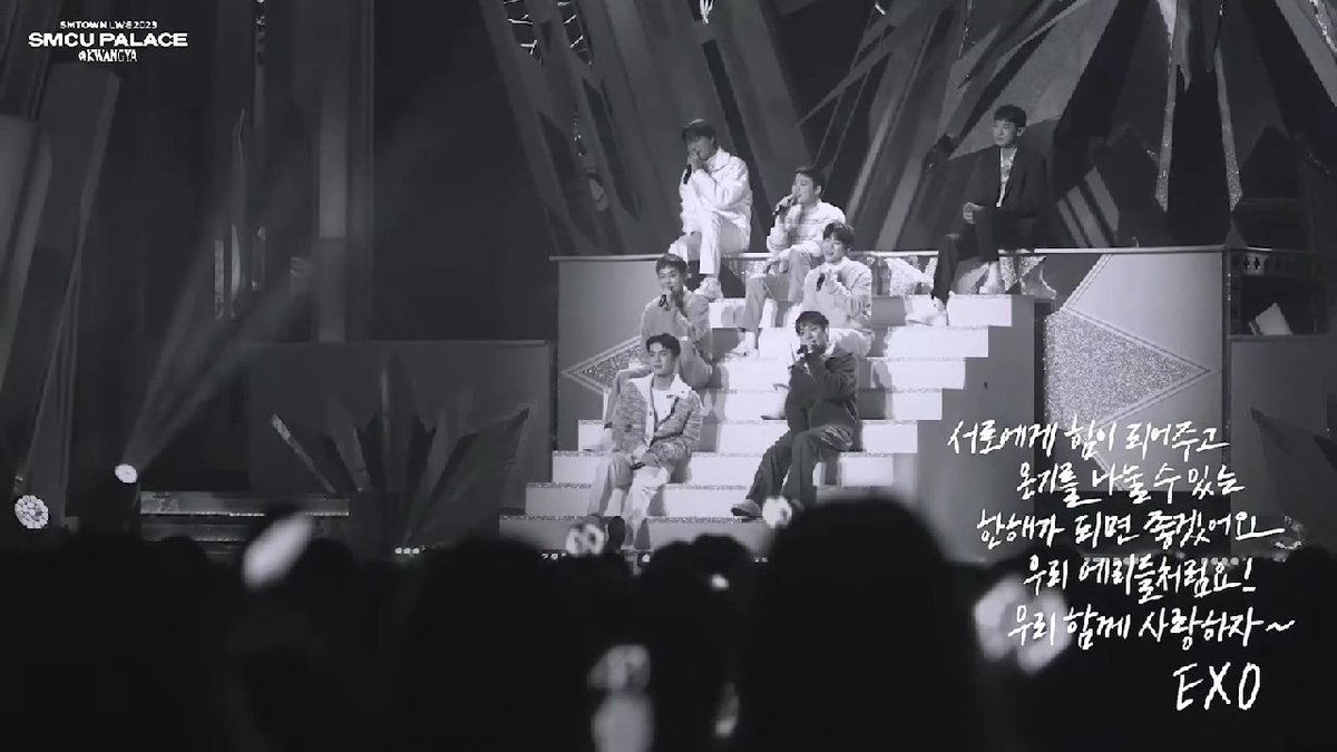 trixiajadepls's tweet photo. #EXO : I hope this year will be a year where we can give strength and share our warmth Just like our EXO-Ls! Let's love together! https://t.co/h9EoZbMpQ9