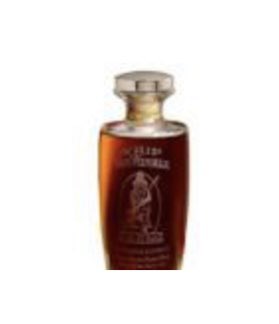 Dockerspants's tweet photo. @EthanHanley02 Got that old rip van winkle 25 year old? https://t.co/5wrXJKgU0l