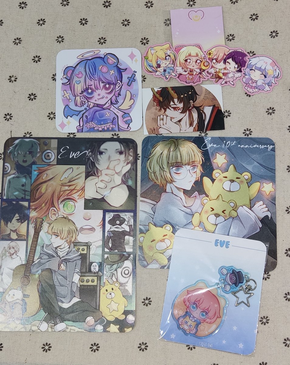 My CF2022 Merchandise haul! I did not have enough budget so I grabbed which I can afford to buy! But hopefully I'll be able to buy more merchandises my friends made! They made me happy!
