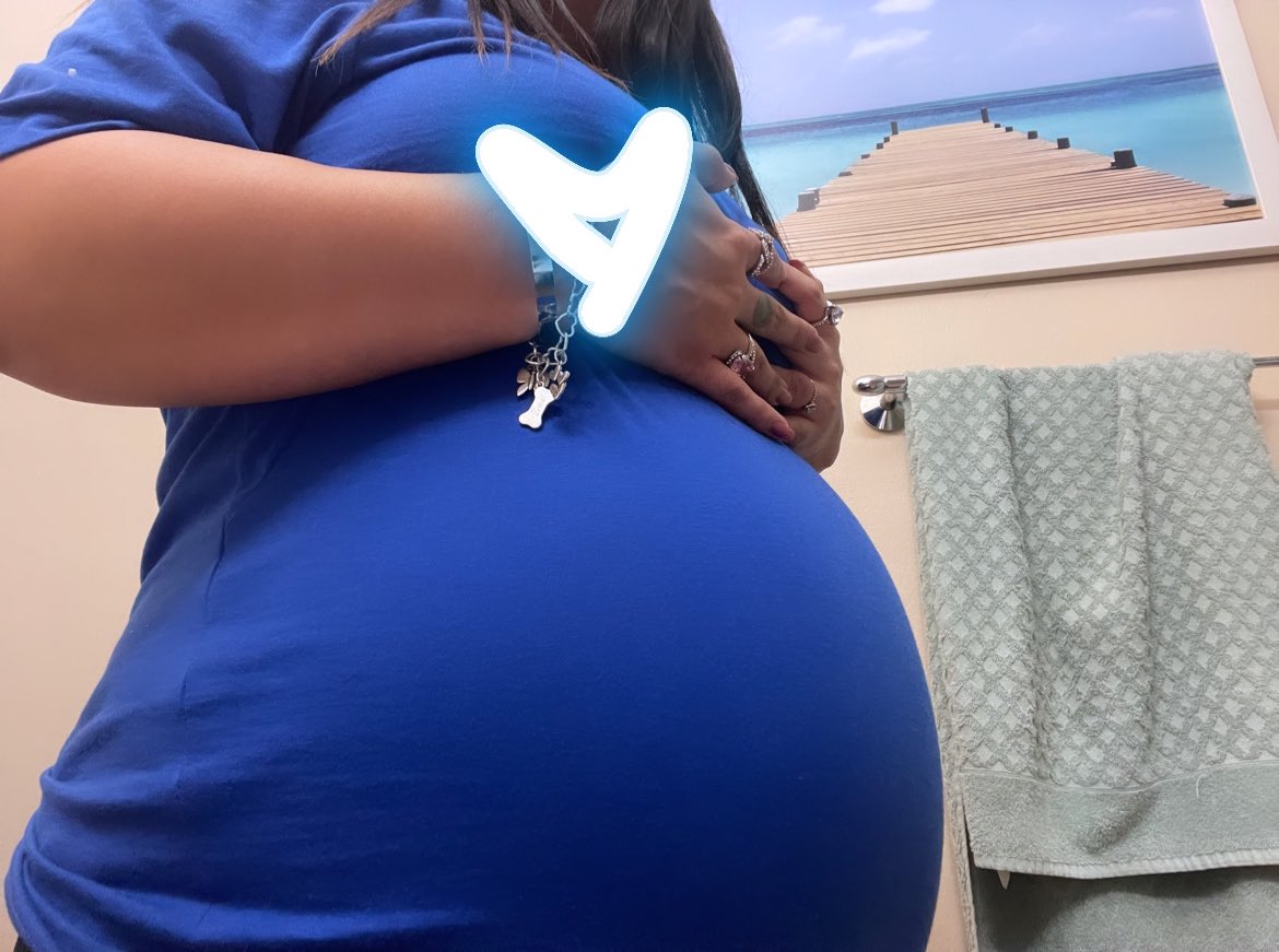 candyalex_1's tweet photo. It’s so beautiful how a woman’s body changes! I can’t wait to meet my baby boy on Valentine’s Day🤰💙 https://t.co/FvPUHQxkSs