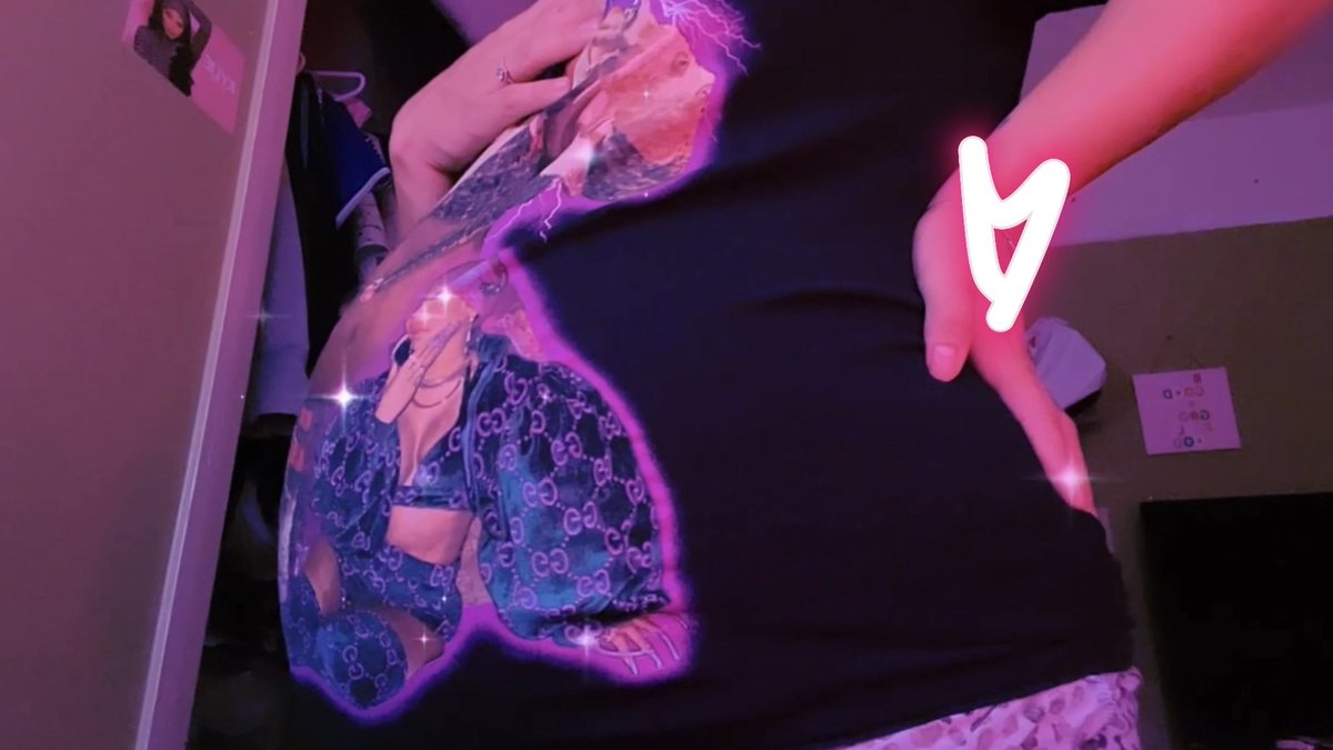 candyalex_1's tweet photo. It’s so beautiful how a woman’s body changes! I can’t wait to meet my baby boy on Valentine’s Day🤰💙 https://t.co/FvPUHQxkSs