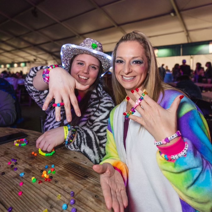 JackpotNYE's tweet photo. It’s looking like 2022 is ending on a high note, ladies and gentlemen 😍✨

Grab your drinks and get prepared to toast to the best NYE 🥂 https://t.co/5lSXC3uIrt