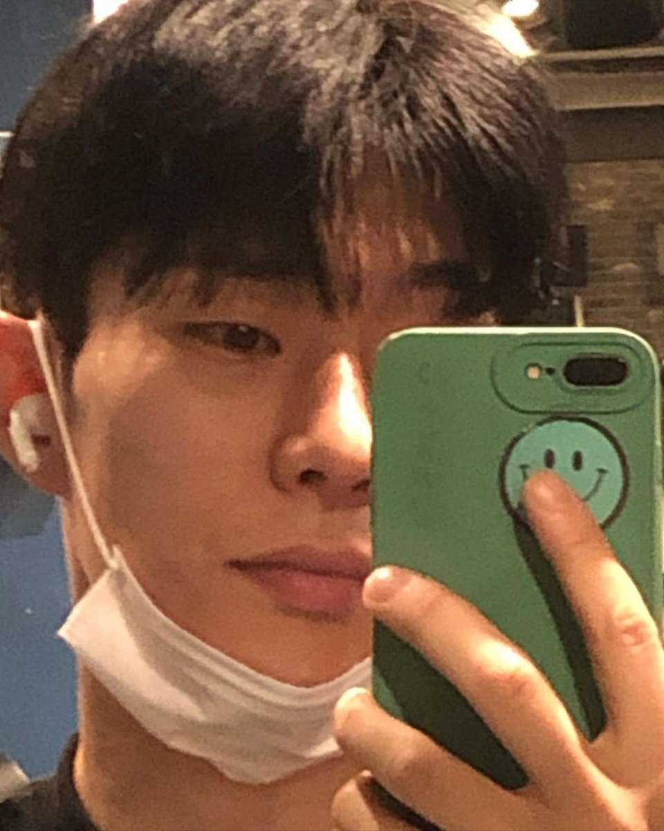 BlackPeppper__'s tweet photo. 벨석이도 올 해 잘 보내세요 https://t.co/hez2YsBWpQ