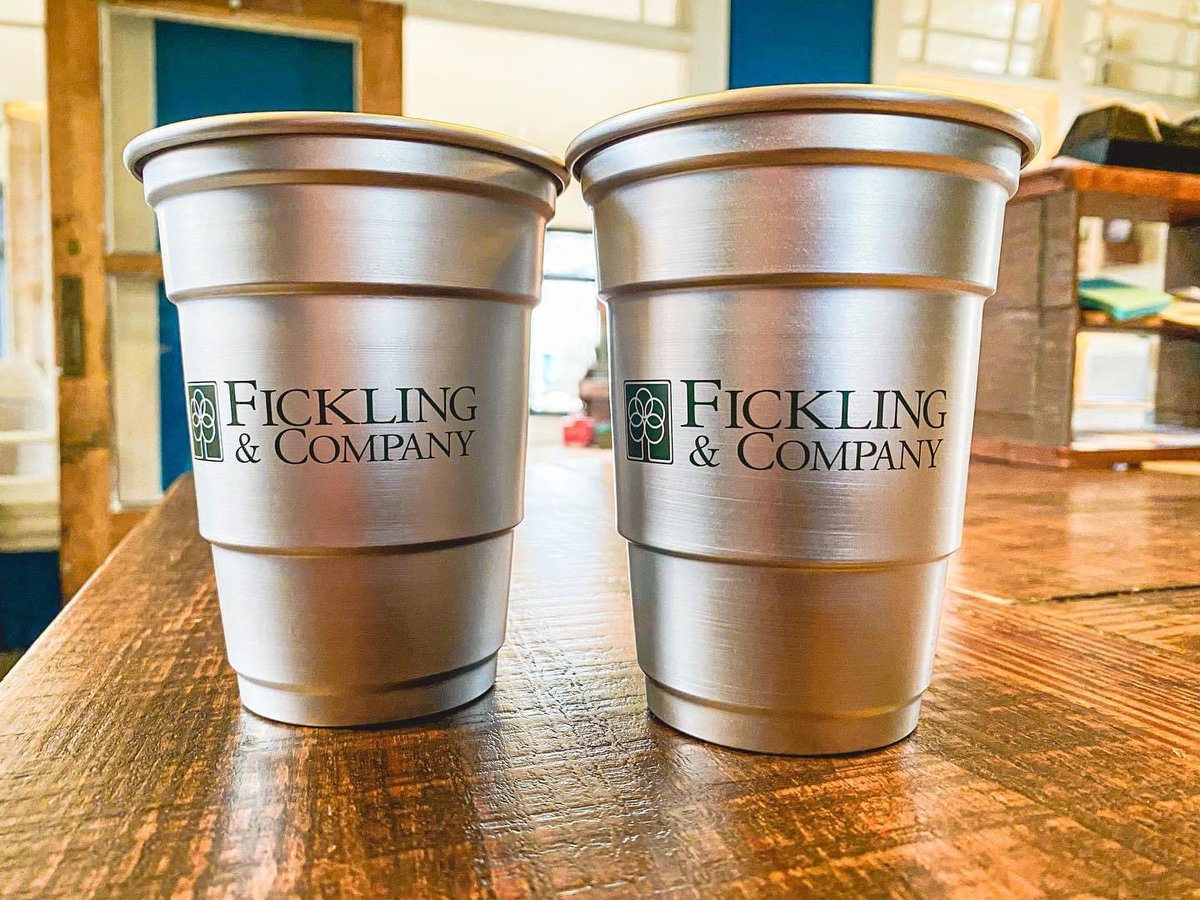 FicklingLC's tweet photo. This company was lucky enough to have helped over 200 individuals, families or businesses buy, sell or lease real estate. 
I’m honored to have seen how much they care every single day! We can’t wait to help you in 2023!!! #ficklinglakecountry #centralgeorgiarealestate https://t.co/i0j1eBucu9