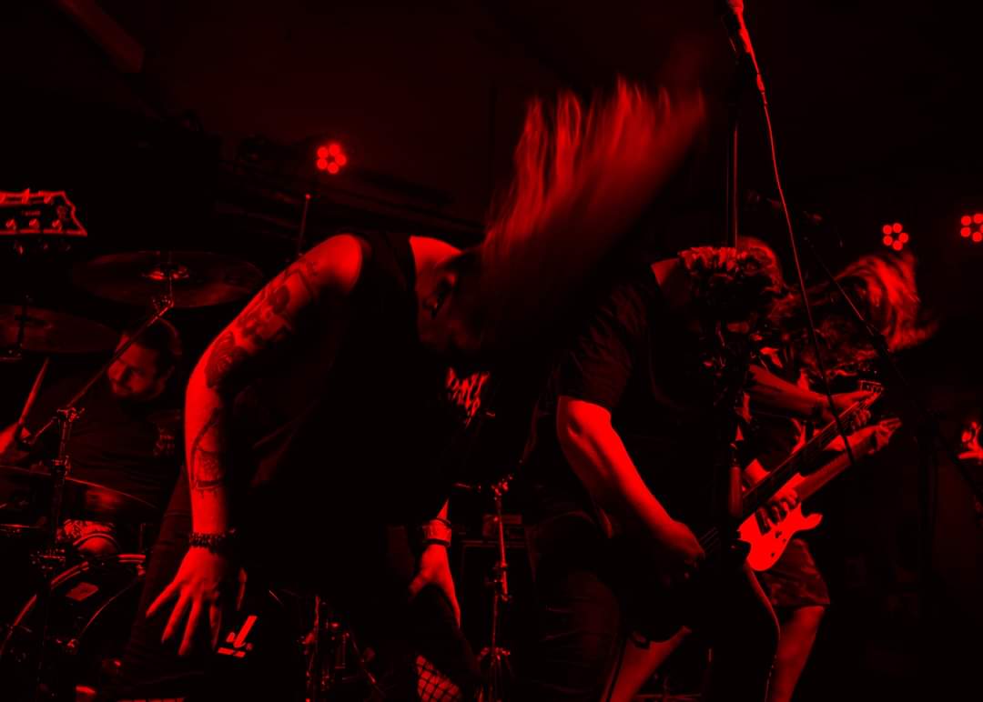 🐺2022🐺

I’ll keep it short and sweet 

Our best year so far with our first weekender, playing places we’ve never been before and some of our biggest shows to date.

Being given everyone's time and love means the world to us and we can’t thank you enough. Here's to 2023 🖤