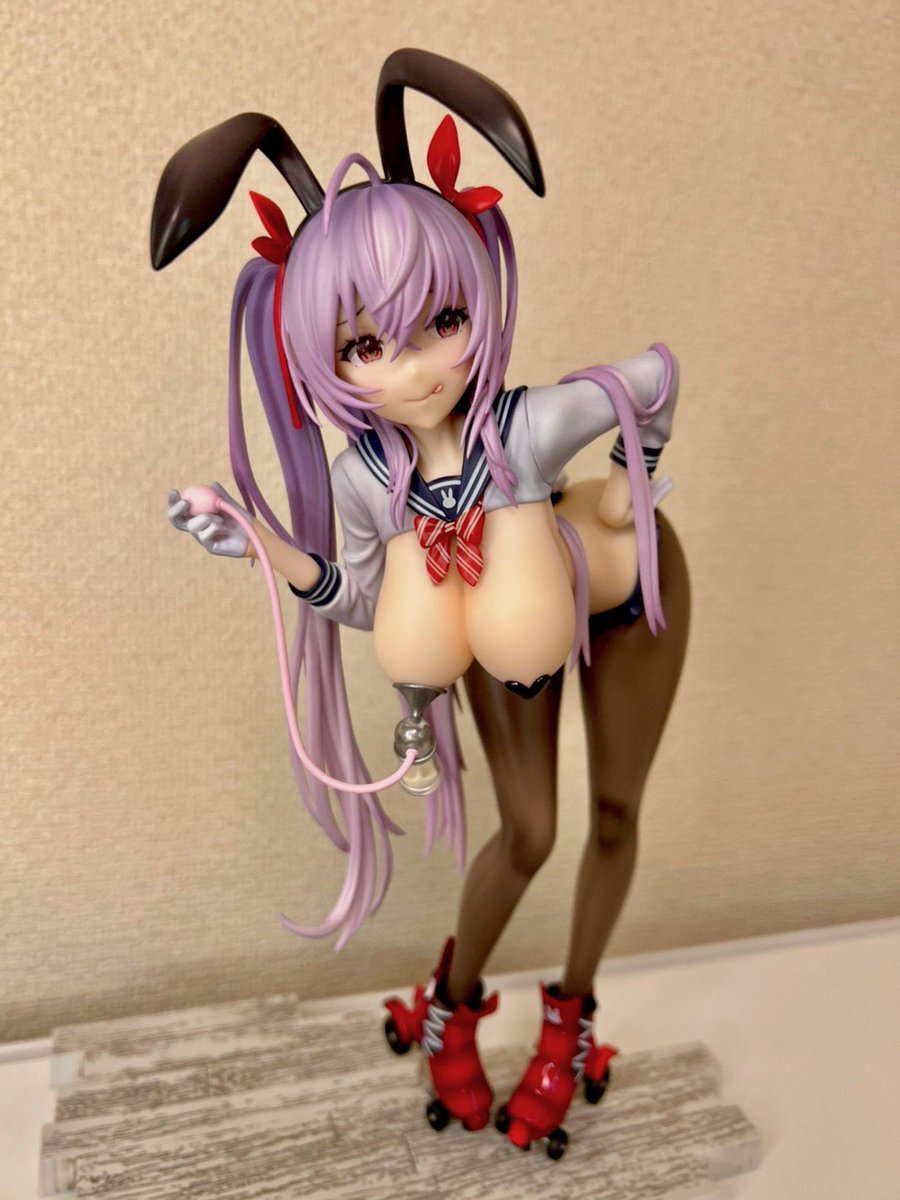 ひと足先にツインテちゃんのフィギュアのサンプルをいただきました ...