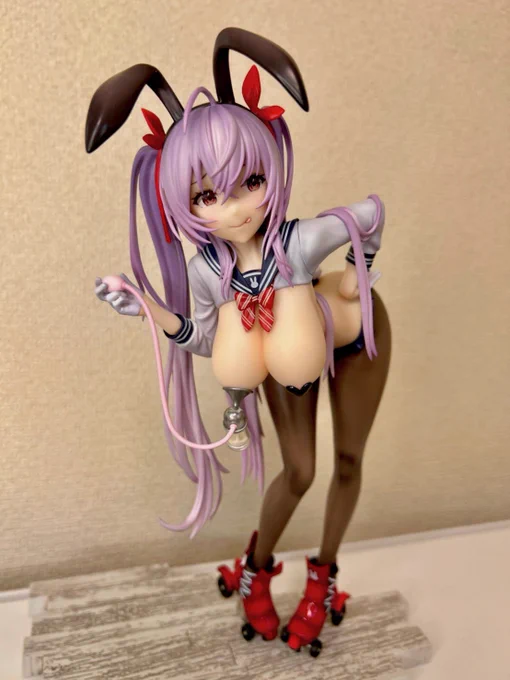 ひと足先にツインテちゃんのフィギュアのサンプルをいただきました可愛い〜〜!!#ツインテちゃん 