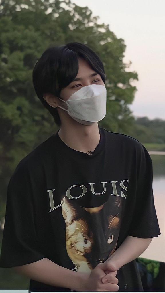 saytojay's tweet photo. HAPPY BIRTHDAY, QIAN KUN♥️
#27thGeniusMusicianKUN
#钱锟0101生日快乐
#빛나는_음악_천재_쿤데이
@WayV_official https://t.co/06iRYjqf66 https://t.co/ecZ7YJ6zU2