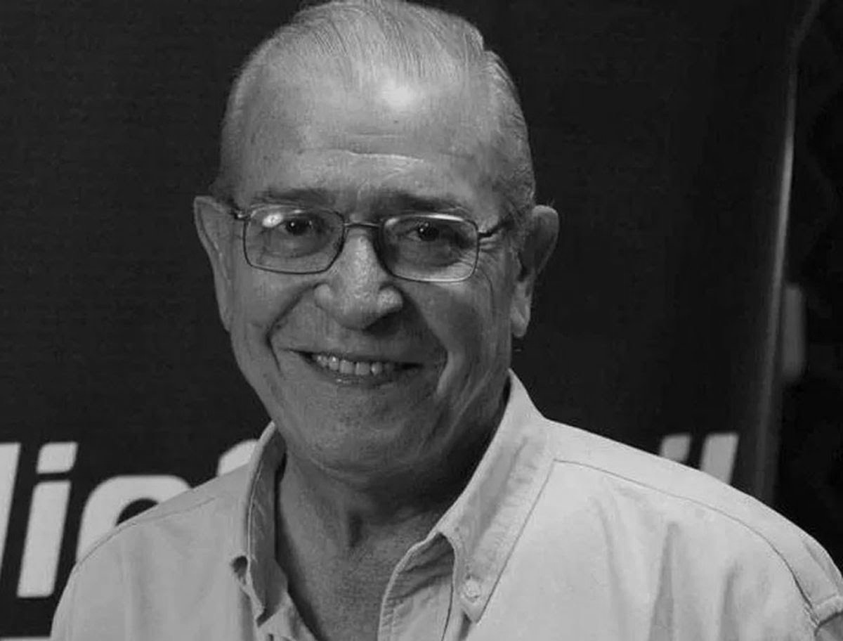 Cacho Cortez fue un imprescindible del periodismo. Por talento y su inmensa capacidad que lo destacó en gráfica, radio y tevé. Brilló en el análisis del fútbol pero era un placer escucharlo hablar de cine o jazz. Respetó al público y honró el oficio. Se lo extrañará, maestro.