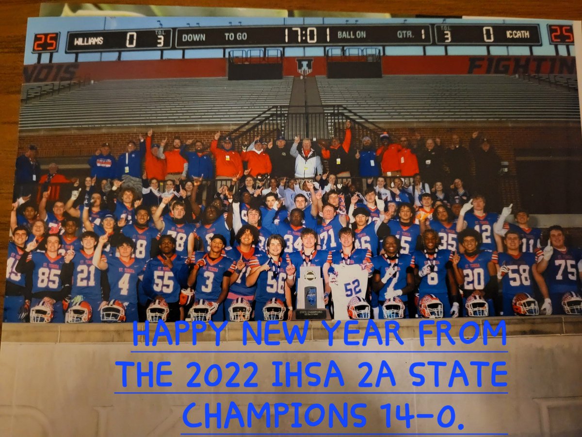 Happy New Year from your 2022 CIC Conf Champs &amp; 2022 2A State Champs! Looking forward to 2023! 
#ItWasAGreatYearForTheBulldogs