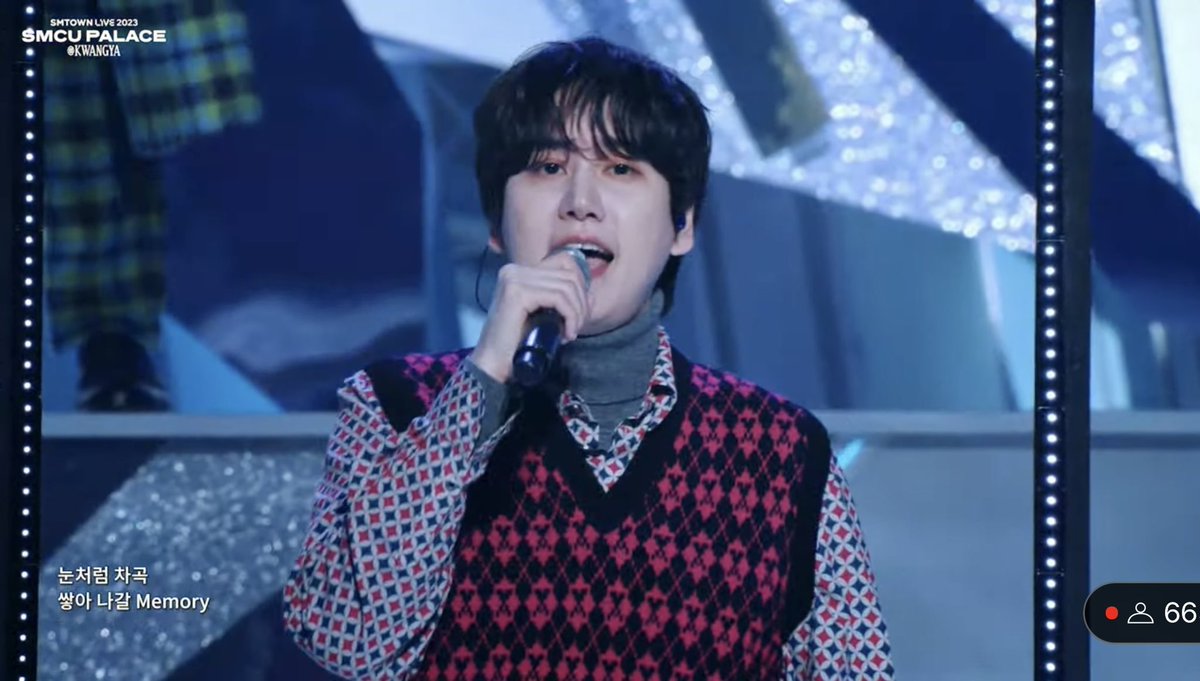 kikiikyu's tweet photo. My winter prince💙 #규현 #KYUHYUN https://t.co/IgewamUfDU