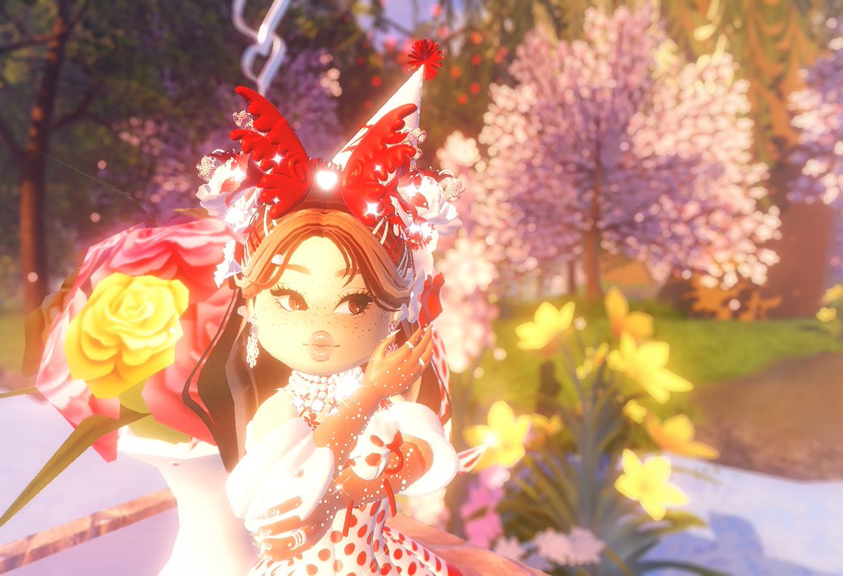 🍥 :: 300 #robux giveaway! 💫

follow me + @iiBerrie with 🔔
like + retweet
comment done!

higher chances below ⬇️