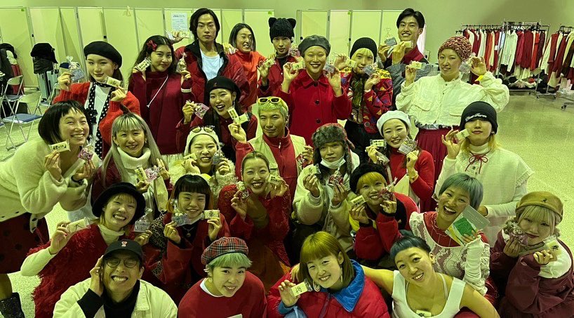 takato_crazy's tweet photo. MISIA - 希望のうた

🟥第73回 NHK紅白歌合戦⬜️

辻本さん振付の元、
兎組ダンサーとして出演させていただきました。幸せで贅沢すぎる時間でした、、、😢✨ありがとうございました！

そして2023年、今年も宜しくお願いいたします🎍
 #紅白歌合戦 #MISIA #希望のうた https://t.co/7p40MR06y6