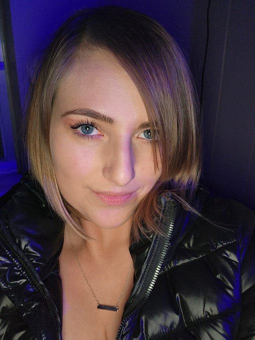 Happy new year!!!! Thank you all for loving and supporting me through all of these crazy times! I love<a href="/tag/happynewyear"class="tags"><span>#happynewyear</span></a><a href="/tag/loveyouall"class="tags"><span>#loveyouall</span></a><a href="/tag/2023newyear"class="tags"><span>#2023newyear</span></a>