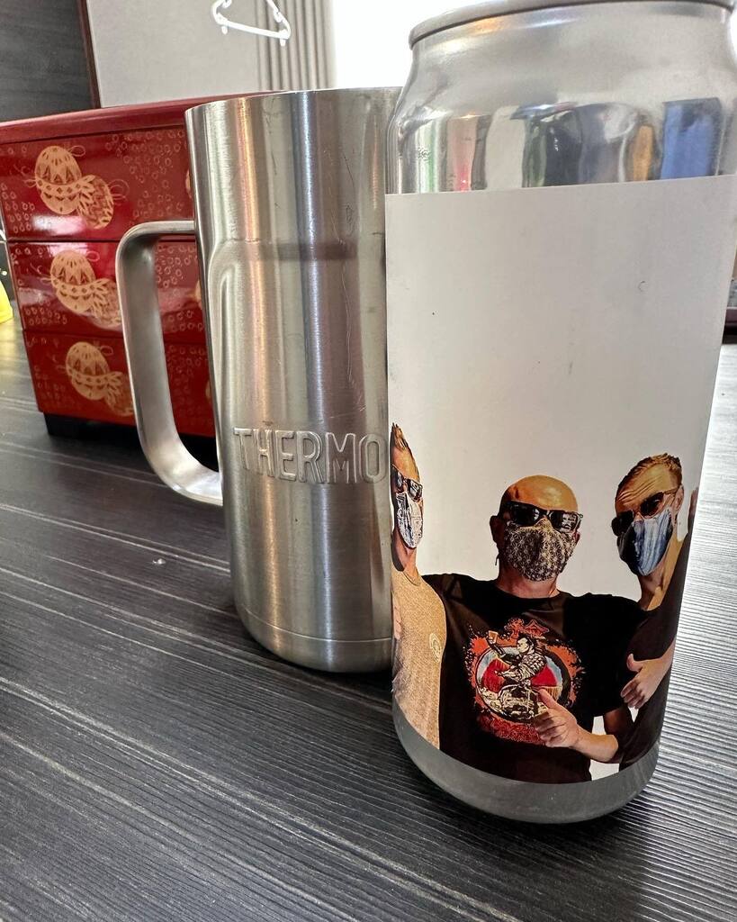 harley_panhead's tweet photo. 新年一発目のビールはwest coast breakingのdesigner maskに！
#westcoastbrewing 
#aqbevolution 
#beer
#craftbeer https://t.co/G7P9Bj68DY https://t.co/KStcWoqBLu